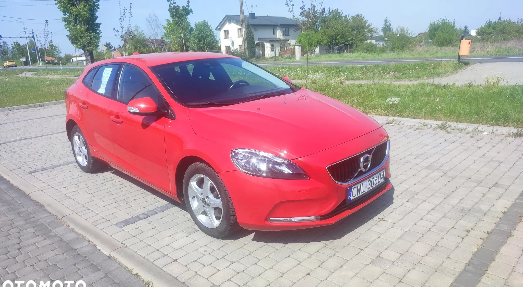 Volvo V40 cena 50900 przebieg: 130839, rok produkcji 2016 z Leśna małe 137